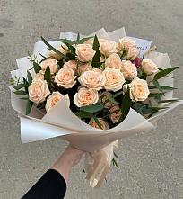 Букет Кремовые розы Латте в Зирган